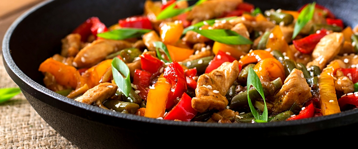 Cosa cambia tra il wok e la padella?