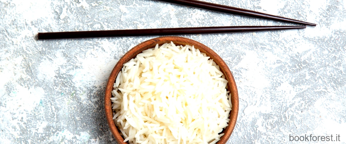 Cosè il miso e come si usa?Risposta: Il miso è una pasta fermentata di soia, utilizzata come condimento nella cucina giapponese. Si usa per insaporire zuppe, salse e marinare carni o verdure.
