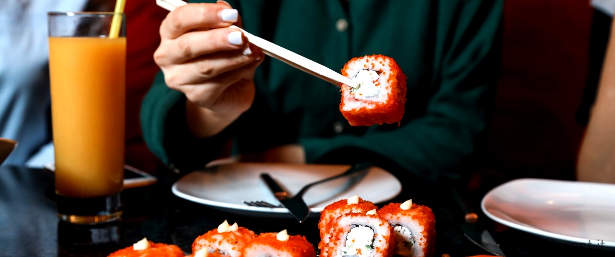 Sushi love: come preparare deliziosi roll a forma di cuore per San Valentino